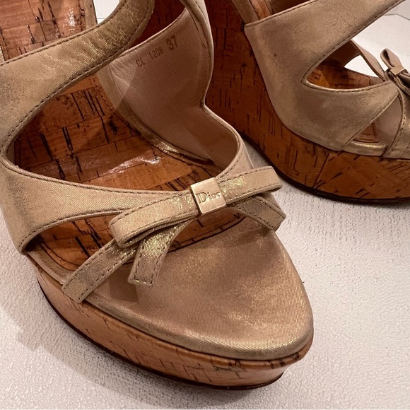41. Christian DIOR Gold Peep Toe Wedges 7 - Picture 13 of 14